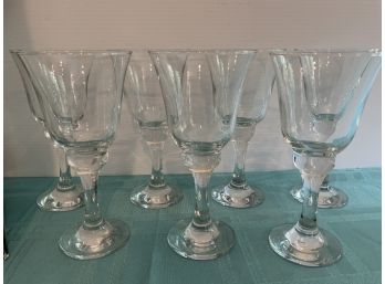 Set Of 7 -10 Oz Wine Glasses ( One Had Chip-which Is Why There Are 7)