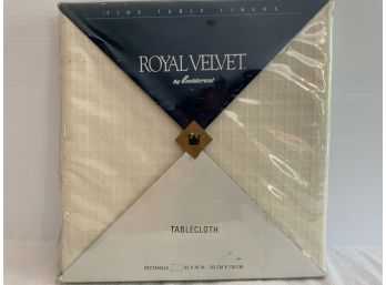 Royal Velvet Rectangle 52x70 Linen Tablecloth- Cream Color