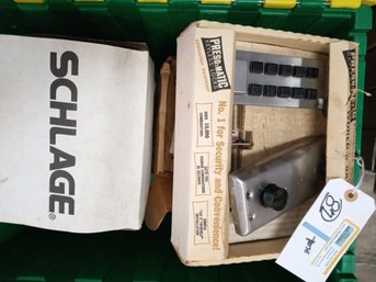 SCHLAGE More LOCKS, MISC PARTS TOTE LOT