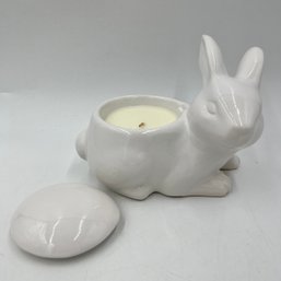 NEW - Beautiful Ceramic Rabbit Candle Holder - Vanilla Cream Scented Candle