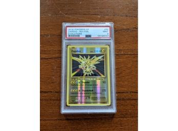 2016 Pokemon Card XY Zapdos Rev Foil Evolutions #42 - PSA 9