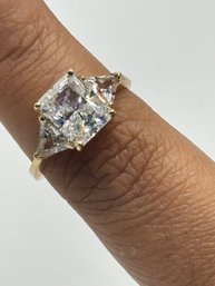 14 Kt And CZ Ring
