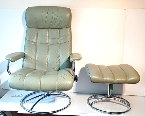 Ekornes Stressless Leather Reclining Lounge Chair And Ottoman Light Green Vintage