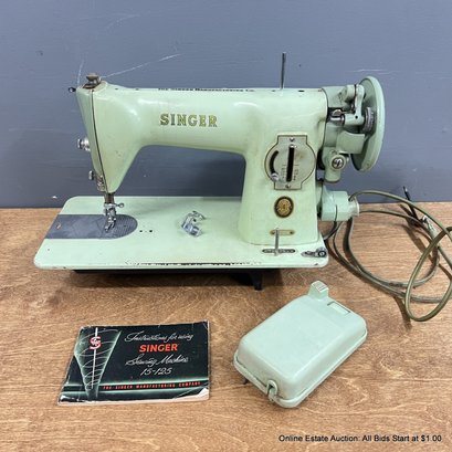 Mint Green Singer 15-125 Sewing Machine 1950S LOCAL PICK UP ONLY