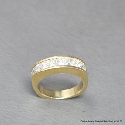 18K Yellow Gold & Eight Diamond Ring Size 6 Weighs 7 Grams