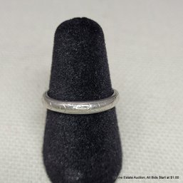 18K White Gold Carved Band 2.93 Grams