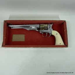 Hubley Colt 45 Repeating Cap Pistol In Original Box