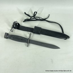 Black Bayonet Military Knife With Metal Scabbard