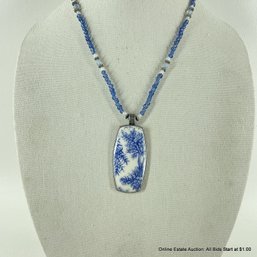 Plastic Beaded Necklace Jewelry With Pendant
