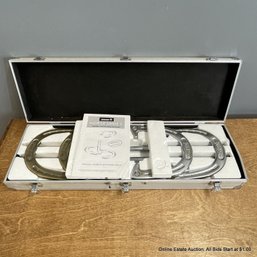 Cast Metal Horseshoe Set With Carrying Case From Sportcraft, Handle Is Broken (LOCAL PICKUP ONLY)