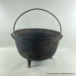 Large Rusty Cauldron (LOCAL PICK UP ONLY)