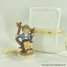 Goebel West Germany Hummel 433 Sing Along Figurine With Original Box And Tag