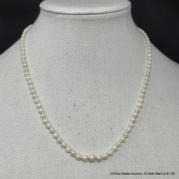 Graduated Pearl Necklace With 14k White Gold Clasp