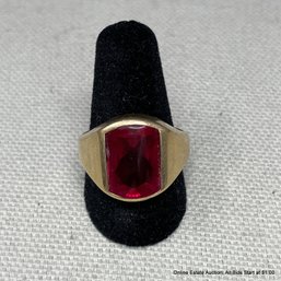 10k Yellow Gold Synthetic Ruby Ring Size 7 Total Weight 10 Grams