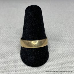 14k Yellow Gold Plain Band Size 8 Ring 3 Grams