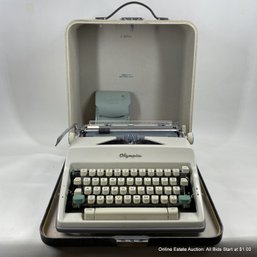 Olympia De Luxe Manual Typewriter Made In Western Germany With Hard Case