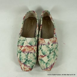 TOMS Cotton Canvas Slip-on Shoes With Tropical Leaf Print, Size 7