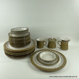 Showa Mid Century Dish Set 26 Pieces (LOCAL PICKUP ONLY)