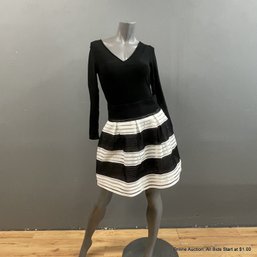 Miami Black And White Lined Skirt, Women's Size Large
