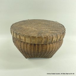 Woven Grass Basket With Lid