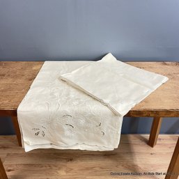 Oat Colored Linen Tablecloth And 12 Napkins With Embroidered Flowers