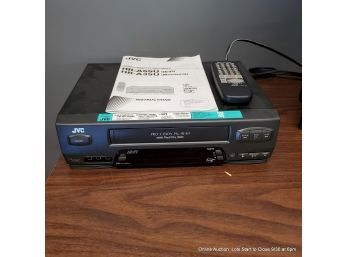 JVC Pro-Cision 19 Head Plug & Play VCR