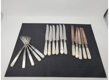 Mother Of Pearl Flatware Service 16-pieces