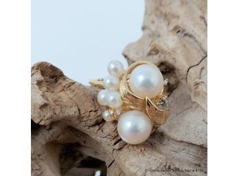 One 14K Yellow Gold Ring Feature Cultured Akoya Pearls And Diamond. Total Weight - 3 Grams.