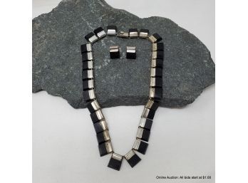 Mexican Silver And Jet Modern Necklace 16'