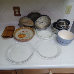 Baking Dishes & Bowls