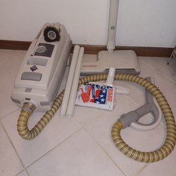 Electrolux Vacuum & Acces & Oreck Xl Vacuum