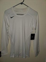 Nike Dri-Fit Size Medium Long Sleeve Shirt. Brand New