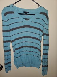 Tommy Hilfiger Women's Size Medium Sweater