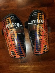 Mitre Youth Shine Pads (4ft-4ft 8')