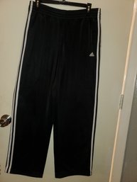 Adidas Size Medium Insulated Jogging Pants. Has Pockets