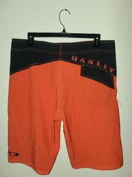 Men's Oakley Swim Shorts Size 34