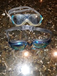 2 Pair Of Goggles 1 Child 1 Adult