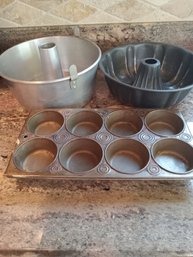 2 Cake & 2 Muffin Pans