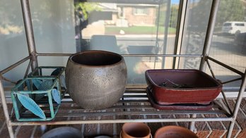 2 Clay Pots, 2 Metal Box