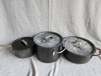 3 Calphalon Pots With Lids