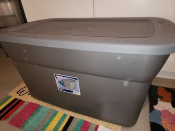 30 Gallon Sterilite Tote