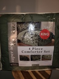 New-4 Piece King Comforter Set