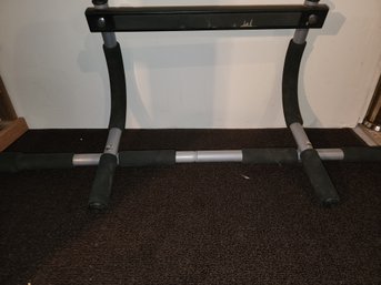 Over The Door Pull Up Bar - Iron Gym, Profit