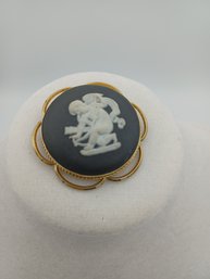 Wedgewood Brooch Or Necklace Pendant