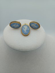 Wedgewood Clip On Earrings & Necklace Pendant