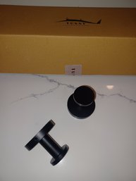 Tunny Black Round Robe Towel Wall Knobs