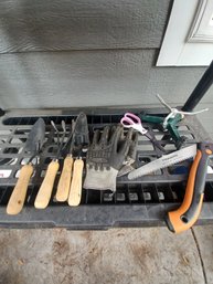 Handheld Yard Tools