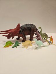 9 Plastic/Rubber Dinosaurs