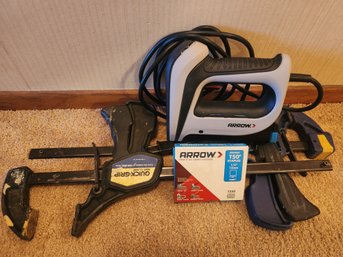 Electric Gun Stapler With Staples In Two Big Camps