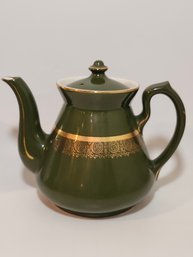 Hall China Co. Philadelphia Teapot Green Wstandard Gold Design  9-cup USA 1950s